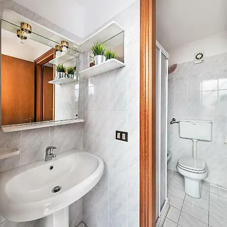 Apartment Borgo Alto Puegnago del Garda