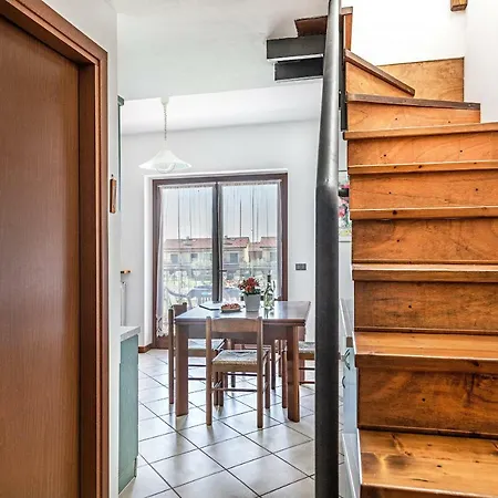 Borgo Alto Apartment Puegnago del Garda