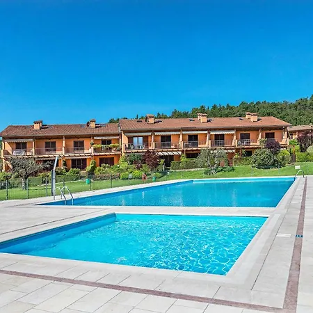 Apartment Borgo Alto Puegnago del Garda