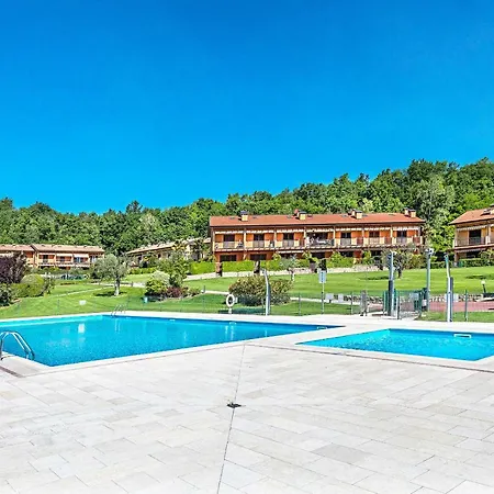 Apartment Borgo Alto Puegnago del Garda